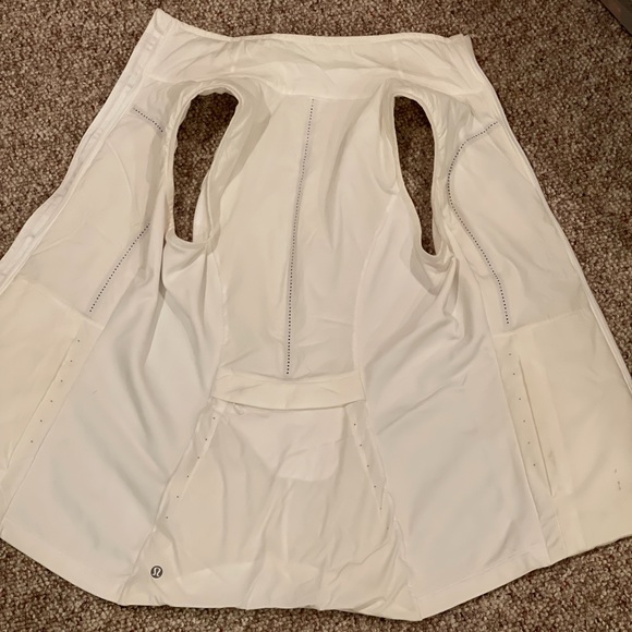 White lululemon vest - Picture 2 of 2